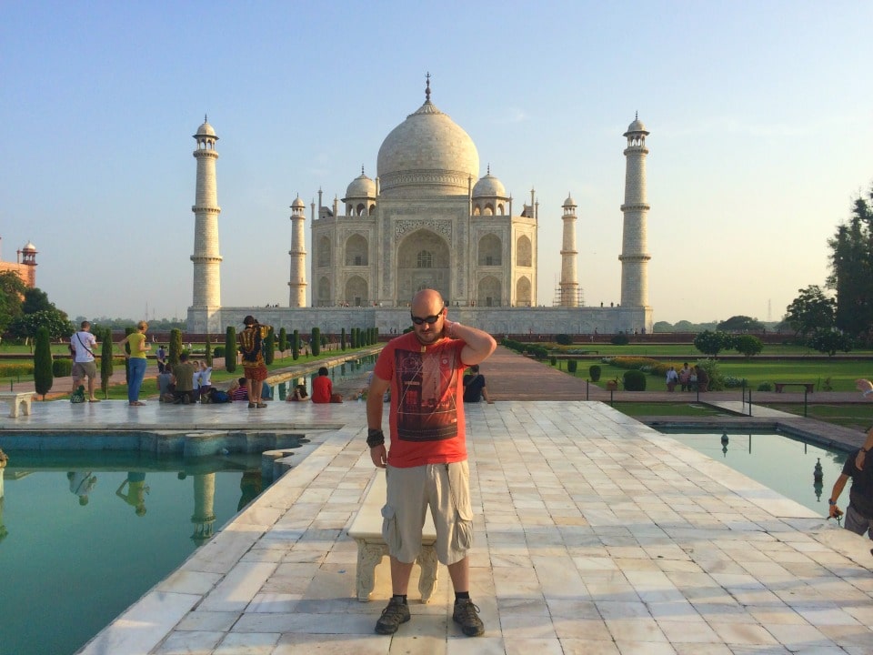 Taj Mahal scams in agra